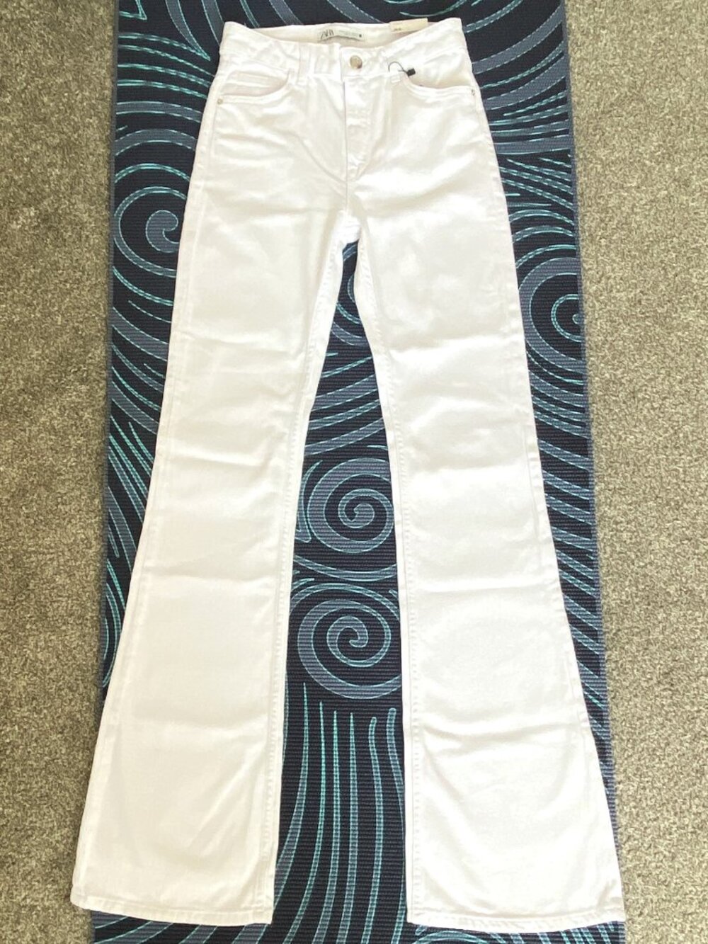 Zara Womens Denim Bell Bottom Jeans Size 2 White High Rise Flare Leg NWT